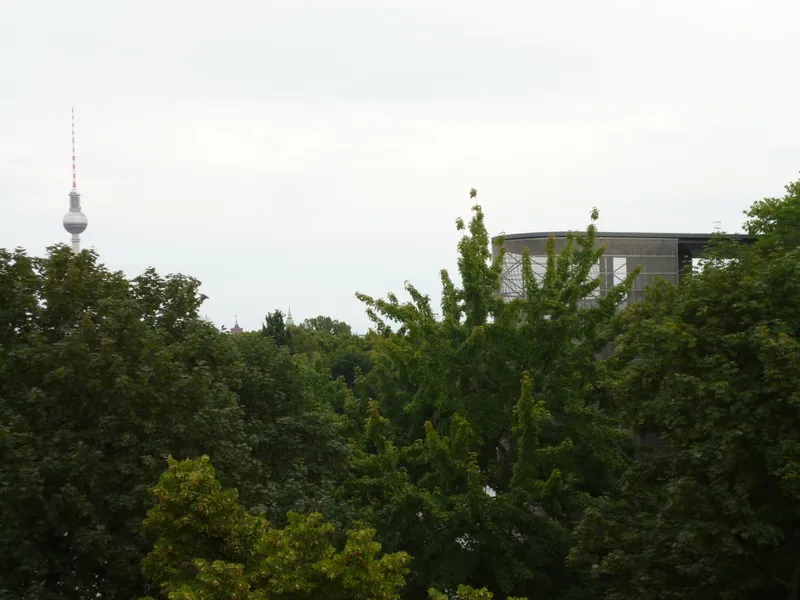 Zentrale, ruhig gelegene Wohnung Nähe Mauerdenkmal Bernauer Strasse — photo 1